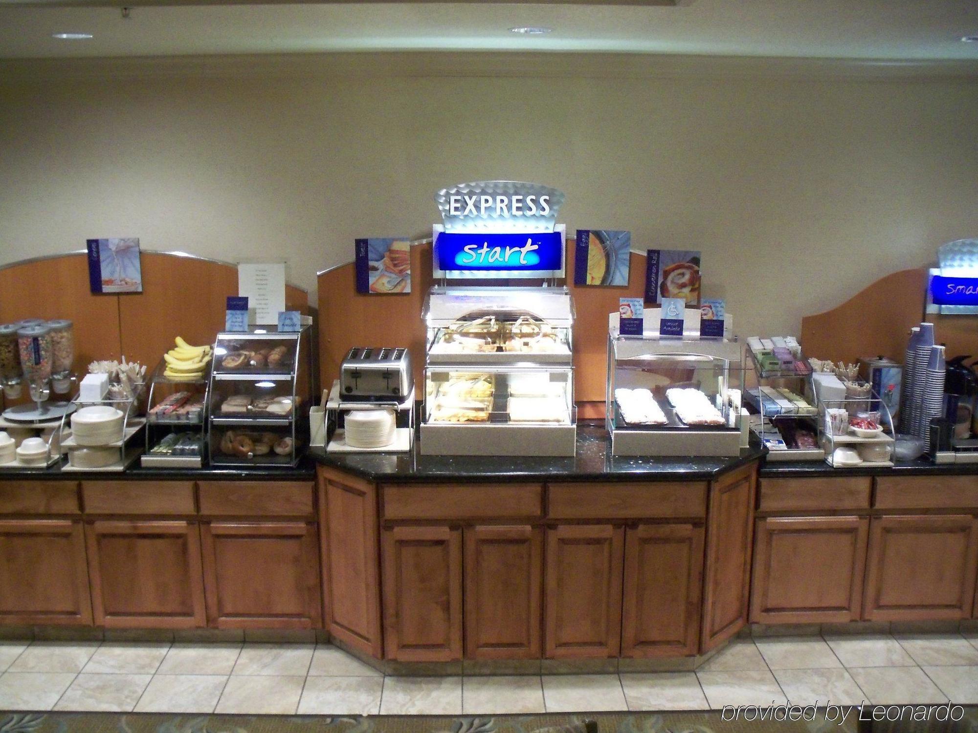 Holiday Inn Express Hotel And Suites Conroe By Ihg Екстер'єр фото